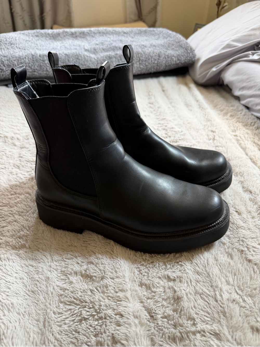 Universal Thread Black Leather Combat Chelsea Boots